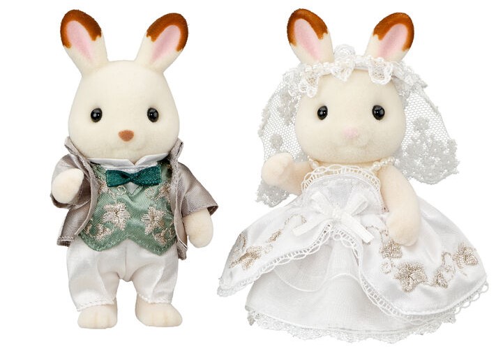 Photo of Beautiful Bride & Groom (Ivy Embroidery)